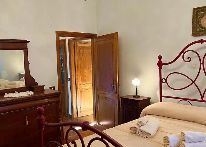 Le Dodici Querce Nyaraló Cortona